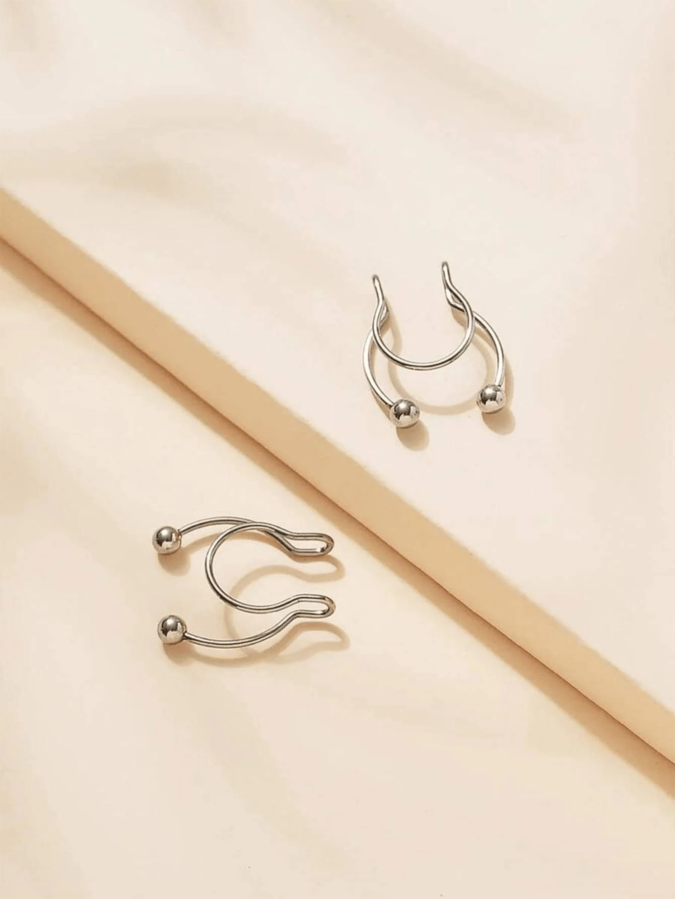 2pcs Stainless Steel Clip-On N - đánh giá và giá Body Jewelry Hoops